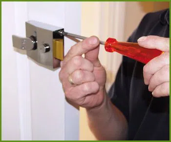 Neighborhood Locksmith Services Trenton, NJ 609-365-7483 - 10-lock-smiths